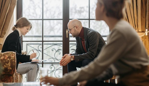 Aşkın Psikolojisi: Sağlıklı Sevgi İfade Biçimleri | Kapak